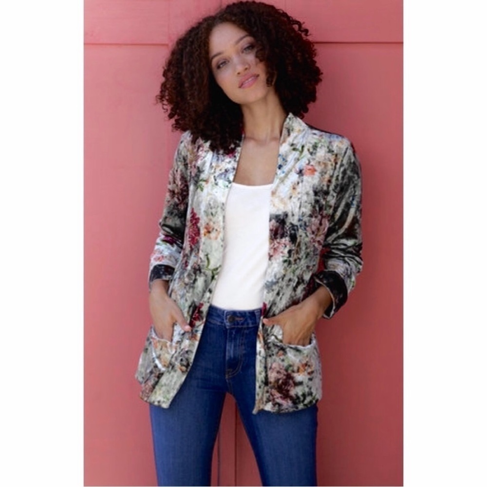 XCVI Floral Crushed Velvet Draping Cardigan. Boho Romantic whimsical fairy XS